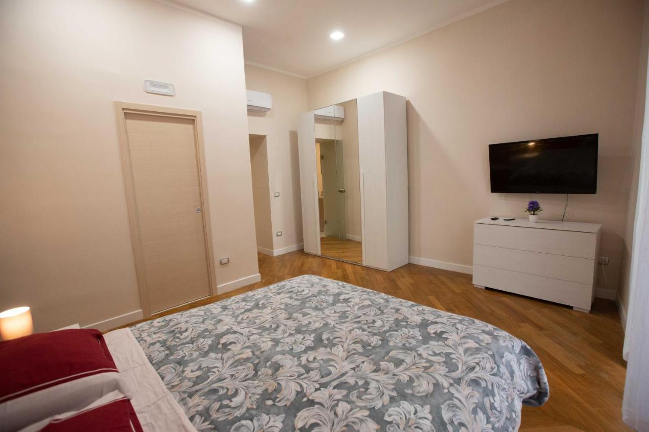 Appartement Privilege Chiaia By Dimorra Napels